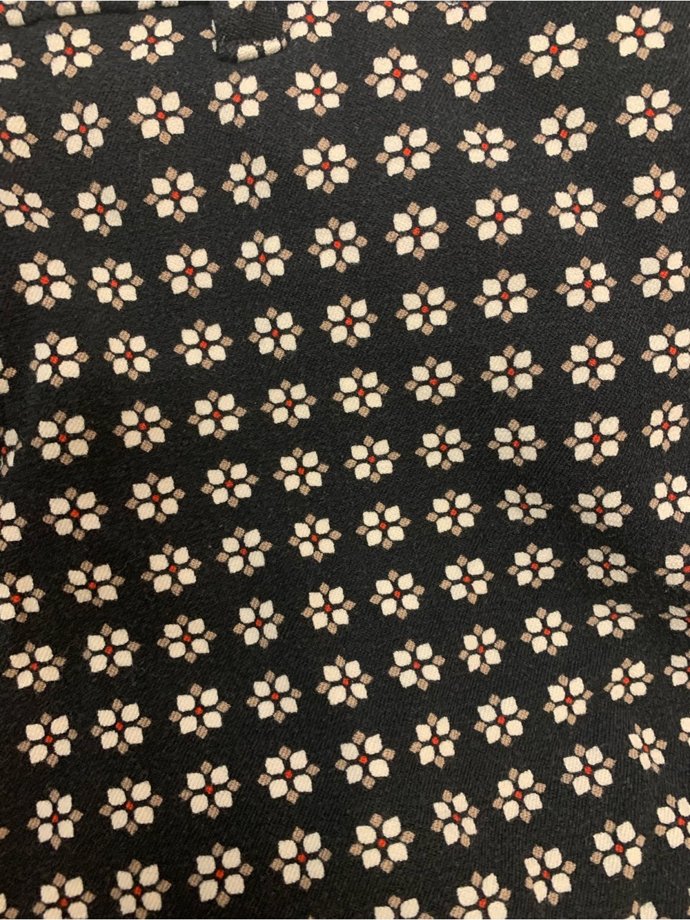 Old Navy Size 8 Black Floral Pixie Pants - Picture 3 of 6